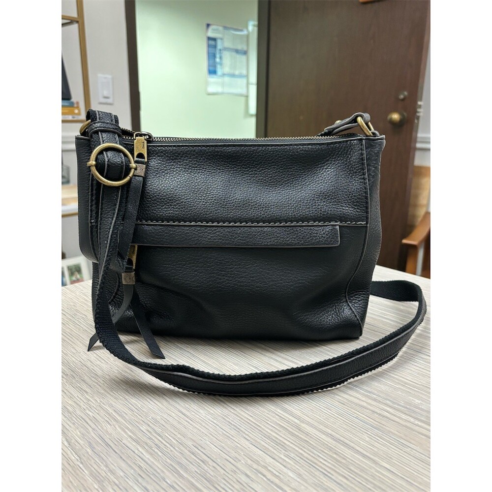 The Sak Alameda Crossbody Bag Womens Medium Black Zip Top Gold Hardware